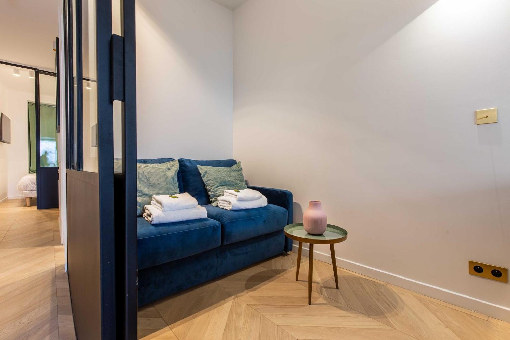 Modern - 2br-6p - Montorgueil Parijs